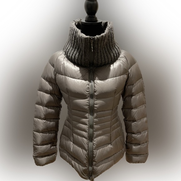 Moncler grey down jacket - Picture 1 of 6